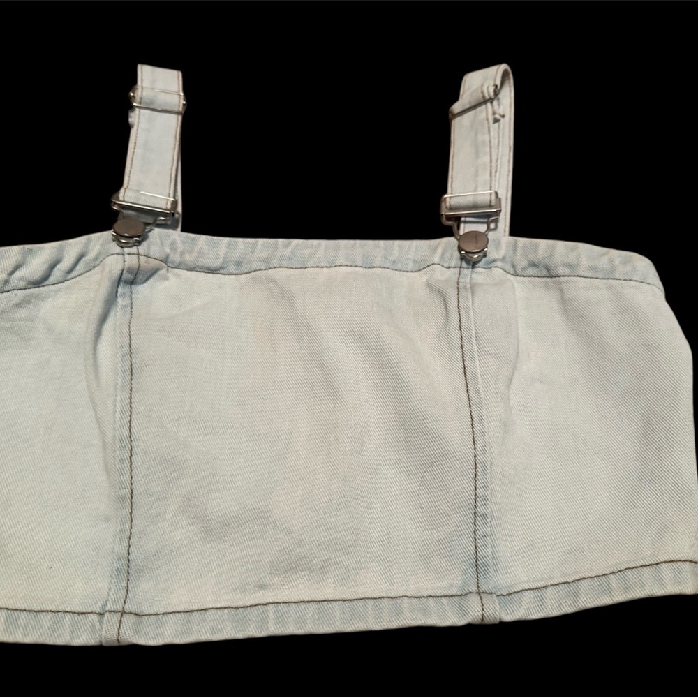 Forever 21 Women's Blue Crop-top Denim